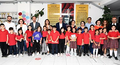 Mamak Belediyesinden okullara temizlik malzemesi ve kırtasiye yardımı