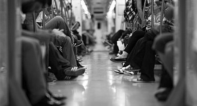 Marmaray trenleriyle ağustos ayında 16 milyon 679 bin 354 yolcuya hizmet verildi