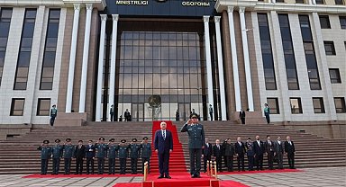 Milli Savunma Bakanı Güler, Kazakistan Savunma Bakanı Jaksilikov ile görüştü