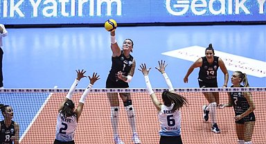 Nilüfer Belediyespor Eker, Kupa Voley'e galibiyetle başladı