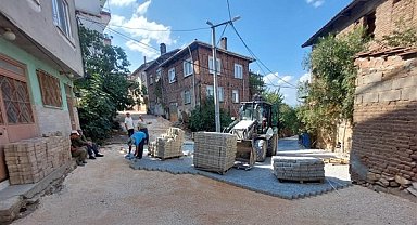 Orhangazi Belediyesinden Heceler Mahallesi’ne 5 bin 500 metrekarelik parke çalışması