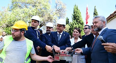 Özel, Bornova Belediyesi’nin üstlendiği caminin temelini attı