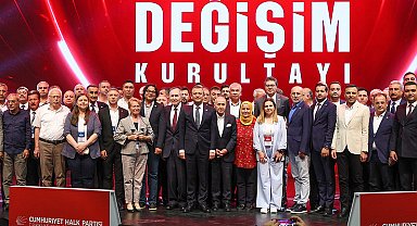 Özel, CHP İkinci Yüzyıl Değişim Kurultayı'nın üçüncü gününe katıldı