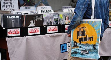 Plaklar, sekizinci kez Kadıköy'de dönüyor