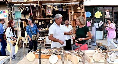 Restelli ve kazı heyeti, Sanat Sokağı’nı gezdi