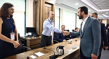 Rus iş insanlarından oluşan heyet, Bağcılar Belediyesi’ni ziyaret etti