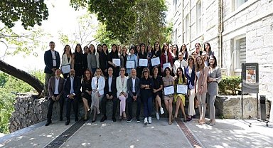 Sağlığa Yön Verecek Kadın Liderler Gelişim Programı 4. dönem kayıtları başladı