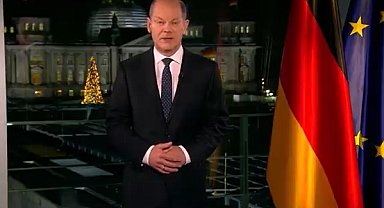 Scholz: Ukrayna'nın Rusya'daki saldırılarda Alman silahlarını kullanmasına izin vermeyiz