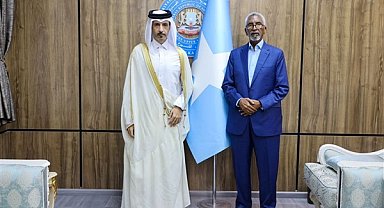 Somali Senato Başkanı Abdullahi, Katar'ın Somali Büyükelçisi Al Nuaimi ile görüştü
