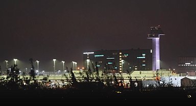 Stockholm Arlanda havalimanı drone alarmının ardından kapatıldı