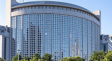 Taiwan Boğazı'ndan geçen Alman savaş gemilerine Çin'den tepki