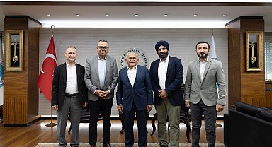 UITP Genel Sekreteri Mezghani ile Başkan Büyükkılıç bir araya geldi
