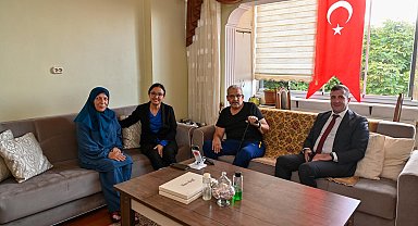 Vali Kaya gazileri evlerinde tek tek ziyaret etti