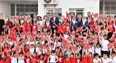 Vali Şıldak: Okullarımızda ve çevresinde hiçbir suç unsuruna fırsat vermeyeceğiz