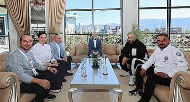 Vali Yiğitbaşı, şef Somer Sivrioğlu ile bir araya geldi