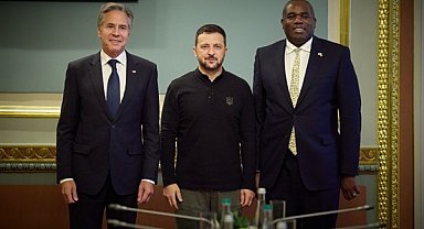 Zelenski, ABD ve İngiltere Dışişleri Bakanları ile bir araya geldi