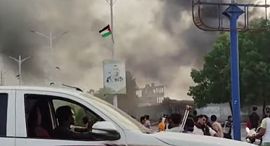 ABD güçleri Cuma günü Yemen'de Husi belgelerindeki 15 hedefe saldırı düzenledi