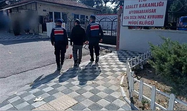 Afyonkarahisar'da hırsızlık suçundan aranan şahıs yakalandı