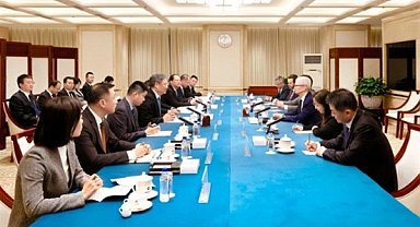 Apple CEO'su Tim Cook: Çin'e yatırımı artırmaya devam edeceğiz