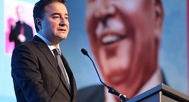 Babacan: Sorumlular, uluslararası hukuk önünde er ya da geç hesap verecek