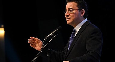 Babacan: Türkiye, iktidar ve muhalefet arasındaki kayıkçı kavgasına mecbur değildir