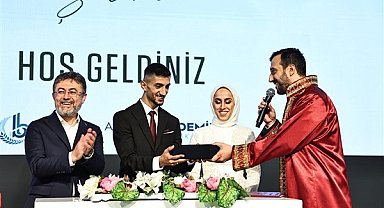 Bağcılar’da 7 çift, Bakan Yumaklı’nın şahitliğinde dünya evine girdi