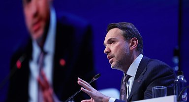 Bakan Bayraktar: Ticaret yapabilecek kadar ciddi miktarda gaz kapasitesine sahibiz