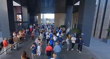 Bakan Ersoy: Sanatın kalbi İstanbul’da atmaya devam ediyor