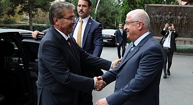 Bakan Güler, KKTC Başbakanı Üstel ile bir araya geldi