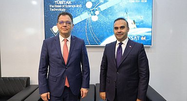 Bakan Kacır, SAHA EXPO'da görüşmeler gerçekleştirdi