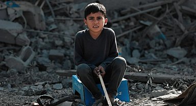 Bakan Tunç: İsrail, Gazze’de en temel insan haklarını yok saymaktadır