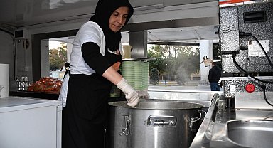 Balıkesir Büyükşehir Belediyesi’nden çorba ikramı