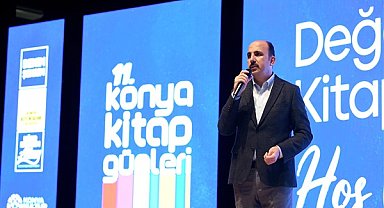 Başkan Altay, 11. Konya Kitap Günleri'nde vatandaşlarla buluştu