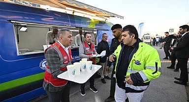 Bingöl’den işe giden vatandaşlara çorba ve simit ikramı