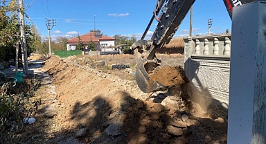 Bolvadin’de Temiz Su Altyapısı İyileştirme Çalışmaları Hız Kesmeden Devam Ediyor
