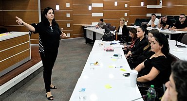 Bornova’da çalışanlara Toplumsal Cinsiyet Eşitliği Semineri