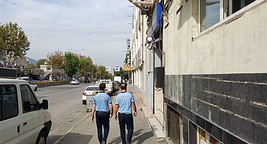 Bursa Büyükşehir Belediyesi zabıta ekiplerinden seyyara geçit yok