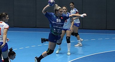 Bursa Büyükşehir Belediyespor, EHF Avrupa Kupası'nda tur kapısını araladı