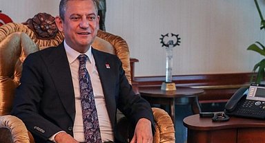 CHP Genel Başkanı Özel: Yaşasın Cumhuriyet!