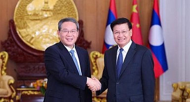Çin ve Laos başbakanları bir araya geldi