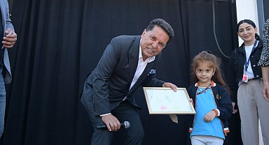 Çocukların ürettiği turşular sokak hayvanları için mamaya dönüştü