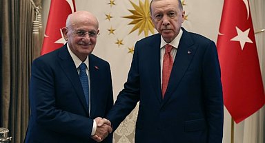 Cumhurbaşkanı Erdoğan, eski TBMM Başkanı Kahraman ile görüştü