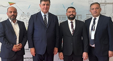 Dinar Belediyesi Türkiye Sağlıklı Kentler Birliği Toplantısında Şehirlerin Geleceğine Dokunuyor