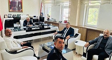 Dinar ilçesine yeni atanan Emniyet Müdürü Vekili Pazar'a ziyaretler sürüyor