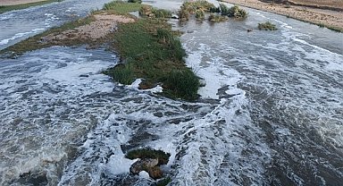 Diyarbakır Büyükşehir Belediyesi ekipleri, Dicle Nehri üzerinde inceleme yaptı
