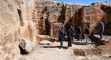 Diyarbakır Büyükşehir Belediyesi Eş Başkanı Hatun, Ergani'yi ziyaret etti