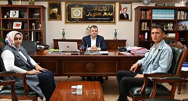 Emirdağ'dan Başarı Örneği: DGS'de Türkiye Derecesi Olan Halil Çeliker'den Teşekkür Ziyareti