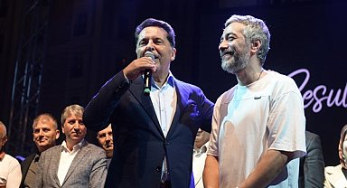 Esenyurt'ta Resul Dindar konseri düzenlendi