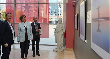Eskişehir'de dünyaca ünlü eserleri buluşturan sergi ve dijital müze açıldı