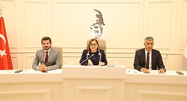 Gaziantep Büyükşehir Belediyesinden çiftçilere üzüm sıkma makinesi